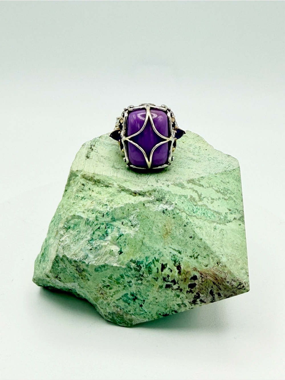 Stunning Michael Valitutti GEM UN VOGUE Sterling Sugilite Amethyst w/18K Gold